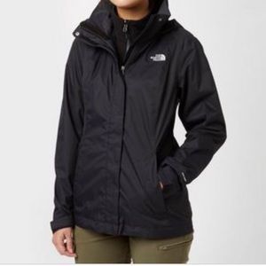 Black windbreaker Northface jacket